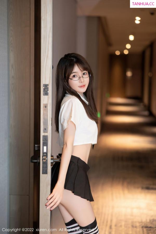 婠婠么  [XiuRen]高清写真图 2022.08.01 No.5365 婠婠么第2张图片